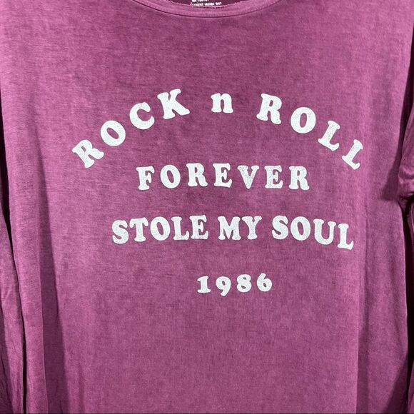 Grayson Thread Long Sleeve Tee - Picture 3 of 14